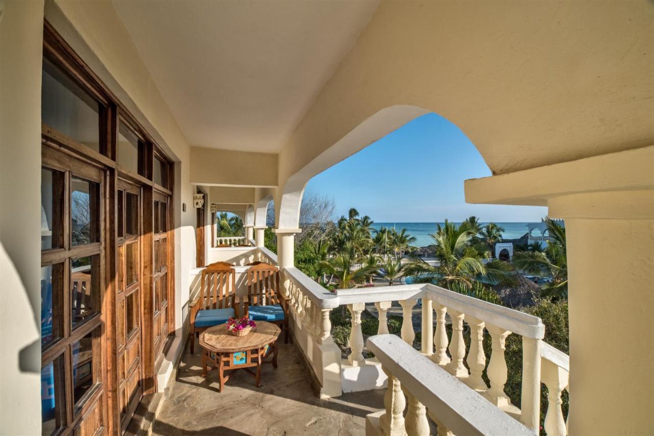 Jumbo Watamu Hotel Luaran gambar