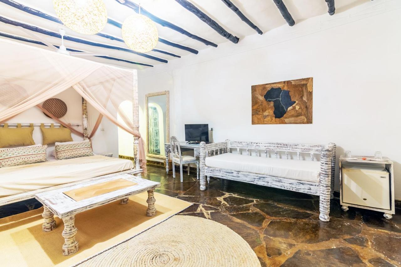 Jumbo Watamu Hotel Luaran gambar